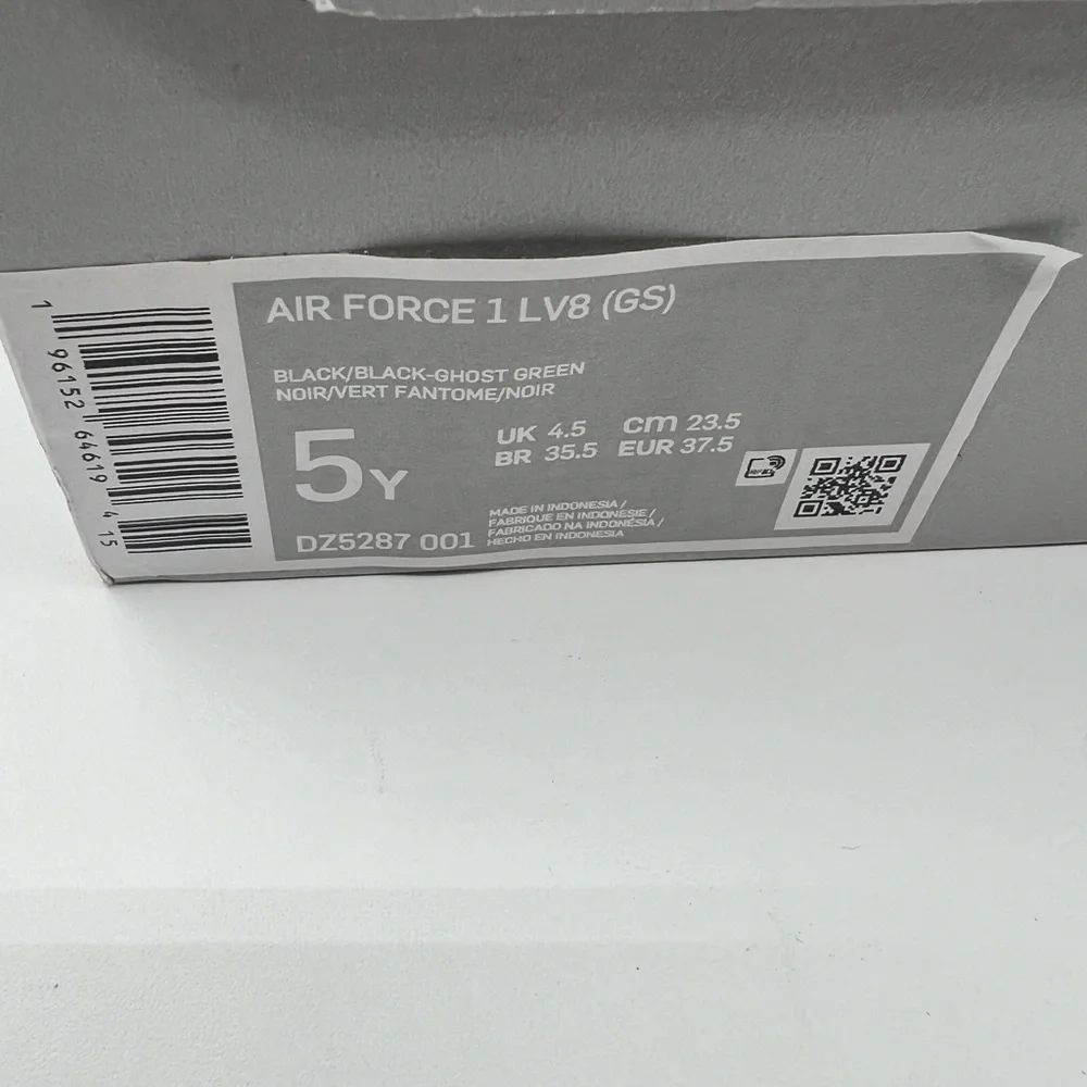 Brand new in box Nike Air Force 1 LV8 - Picture 4 of 5